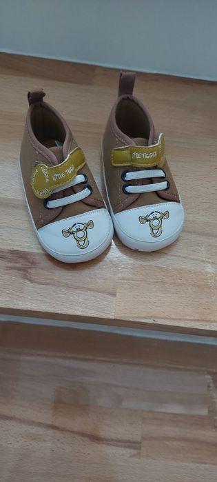 Buciki niemowlęce dla chłopca Disney rozm.19