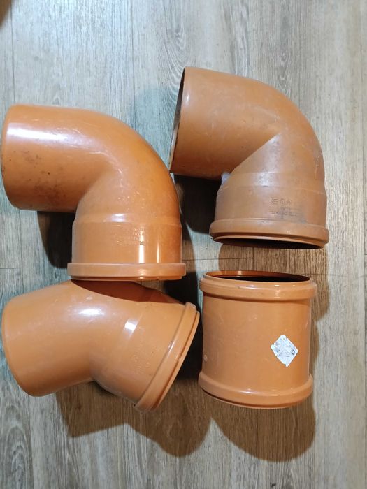 Kolanko fi 160 2x90, 1x45, łacznik