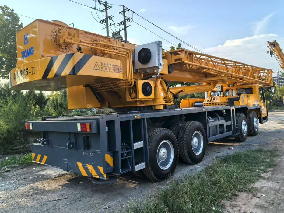 QY35K5-11 автокран вантажопідйомнітю 35 тон