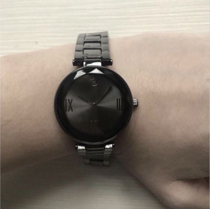 Годинник кварцевий Kenzo takada