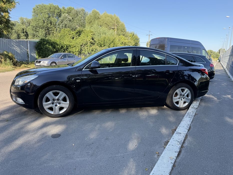 Opel Insignia з Німеччини Розмитнена