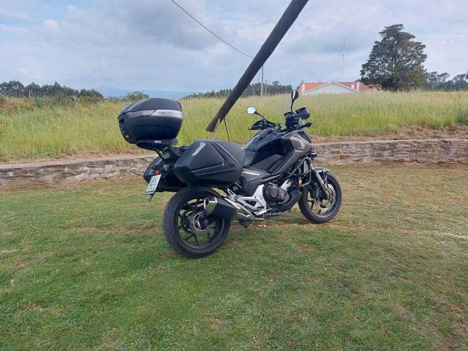 Vendo Honda NC 750 - Ano 2020