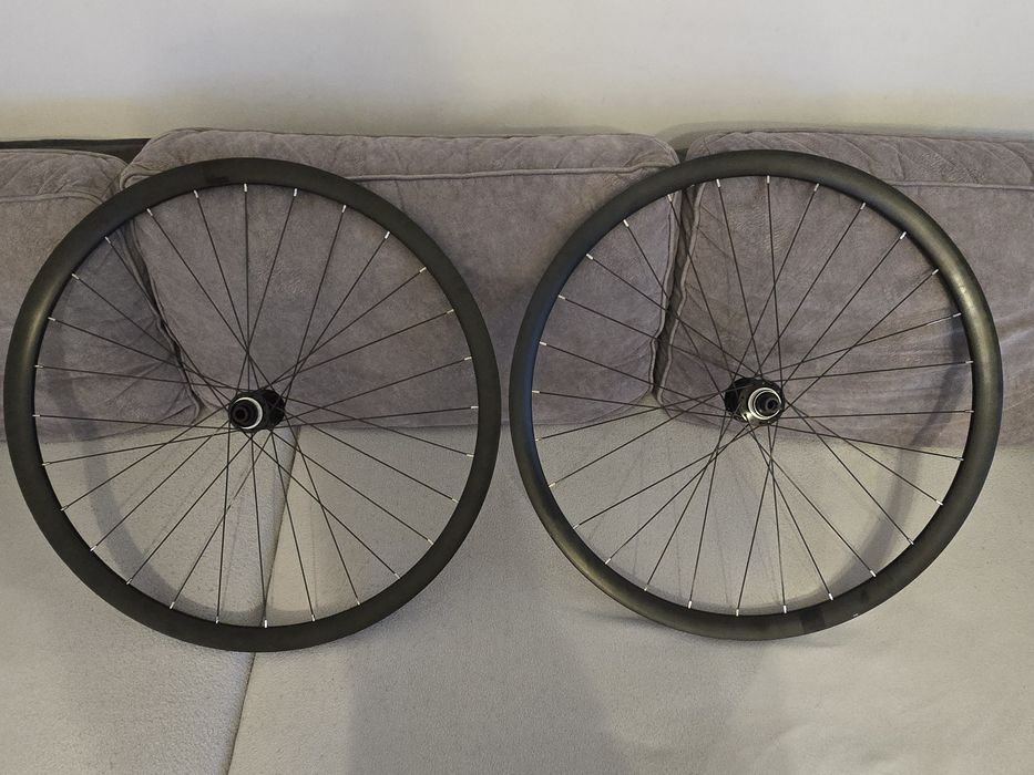 Koła rowerowy  700c21c wysokość stożka 32mm