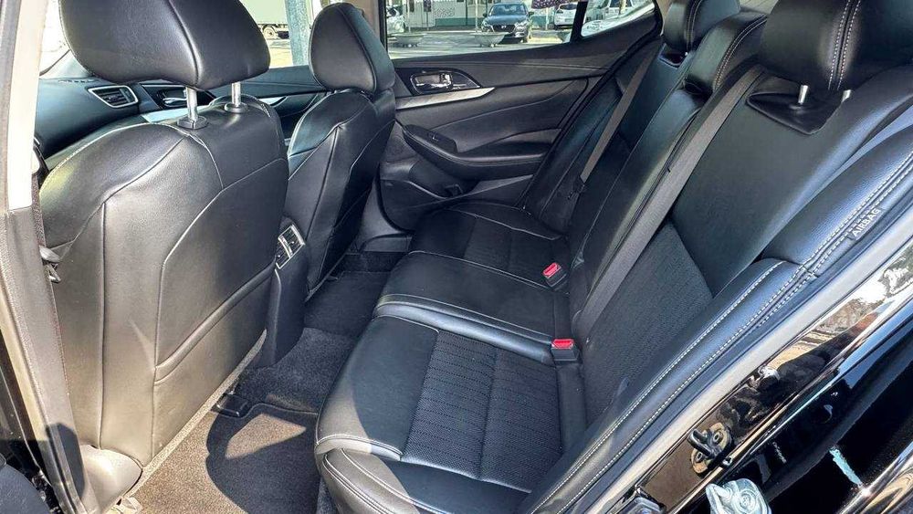 Nissan Maxima 2019