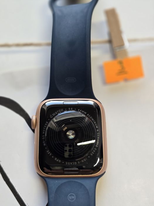 Apple Watch SE (2-го покоління, GPS + Cellular)