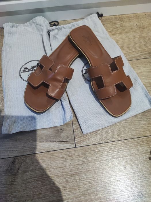 Używane klapki w bardzo dobrym stanie r.38
