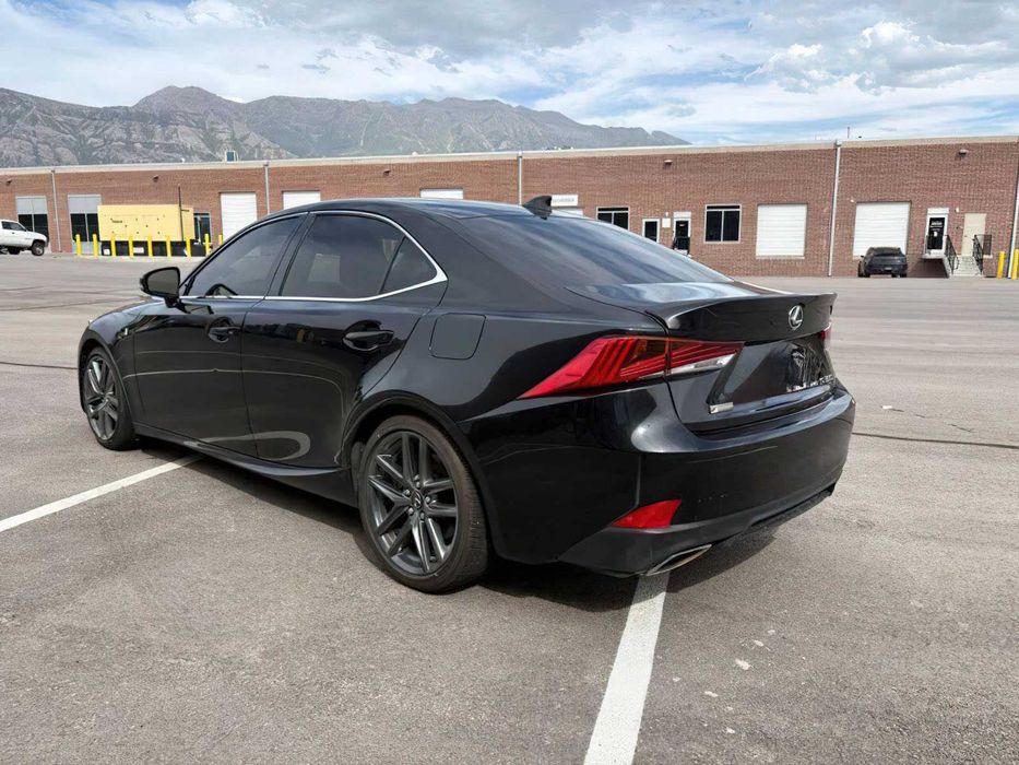 Lexus IS 300      2017