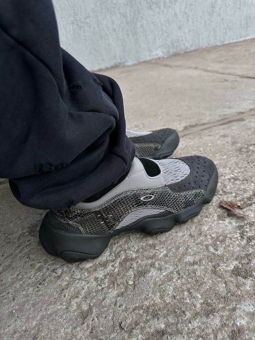 Оригінальні чоловічі кросівки Oakley x Factory Team Brain Dead Sandal