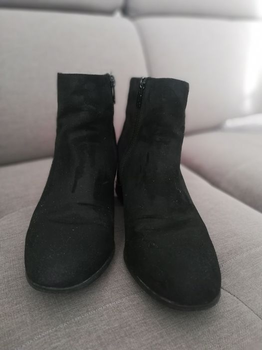 Botki czarne zamszowe r. 39