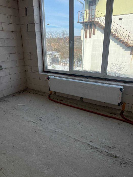 Продається зданий дуплекс з наповненням у Крихівцях.