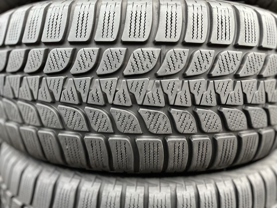 235/60R17 (зима) 4x4 BridgeStone Blizzak LM25