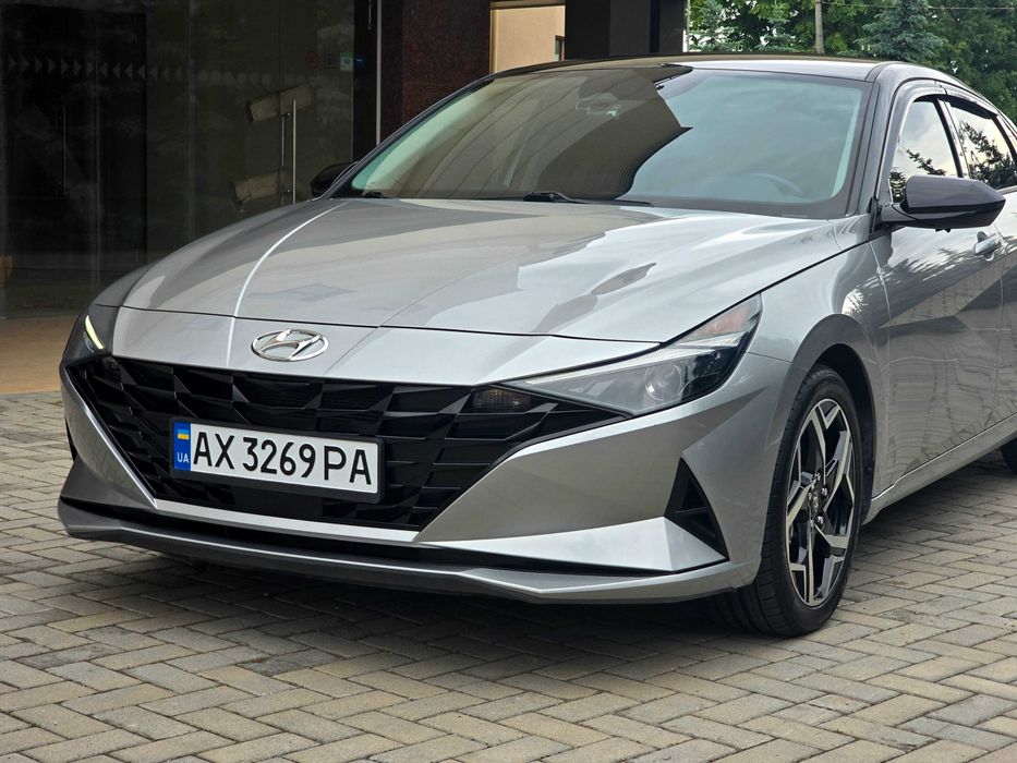 Hyundai Elantra 2020г.в. 2.0 автомат, бензин