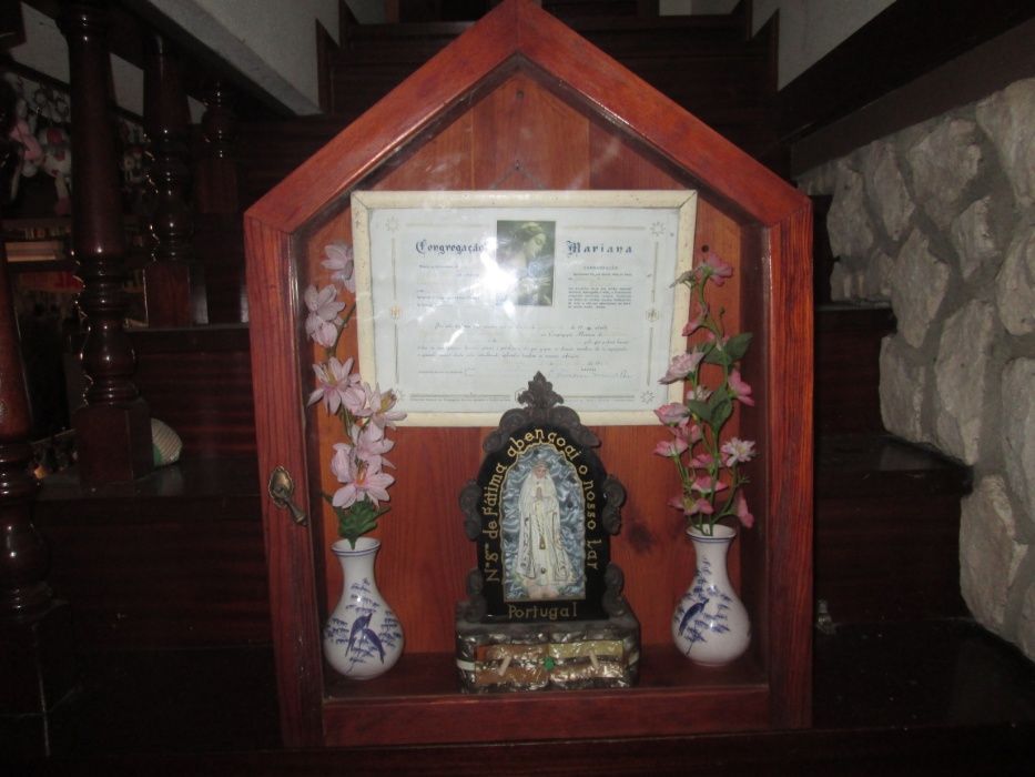 Oratório com diploma arte sacra.