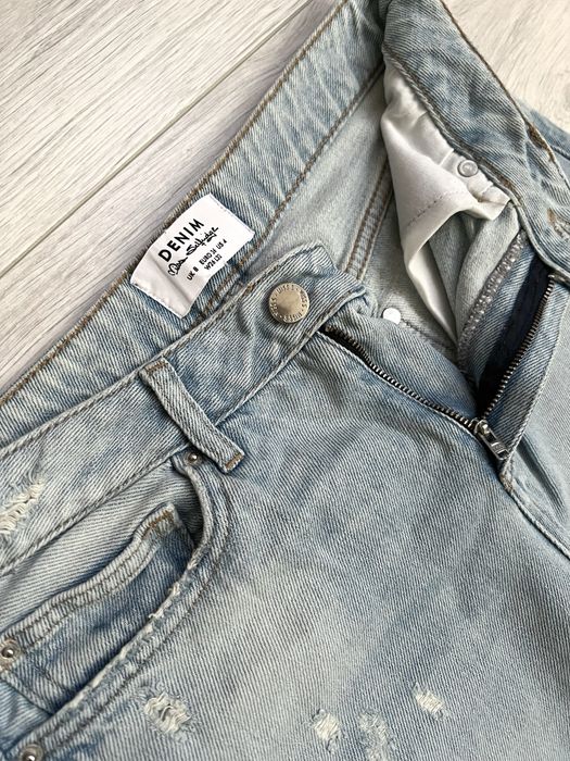 Miss Selfridge jasne dżinsy w stylu boyfriend W26L32