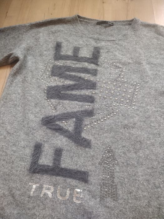 Sweter szary z aplikacją sprzedaż