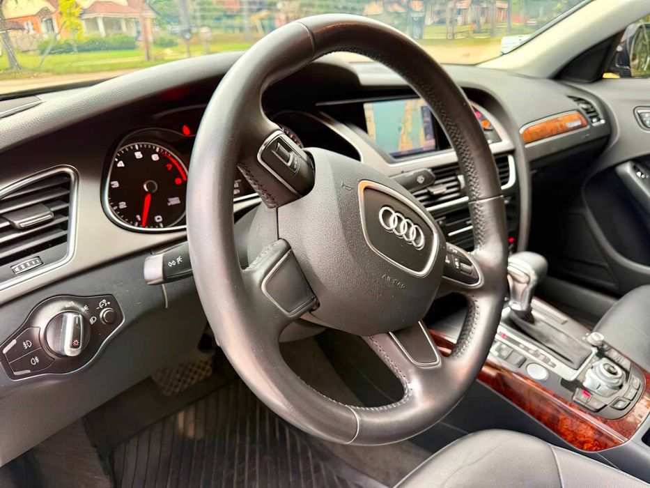Audi A4 quattro Premium Plus      2014