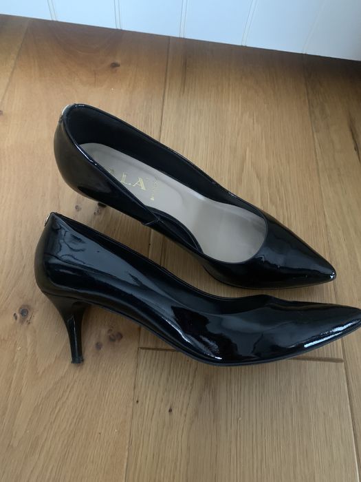 Buty lakierowane SALA
