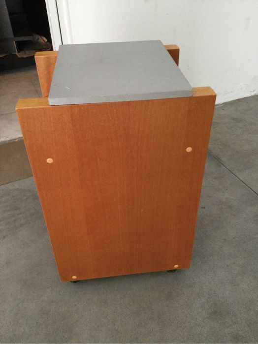 Modulo em madeira - suporte TV, impressora etc…..