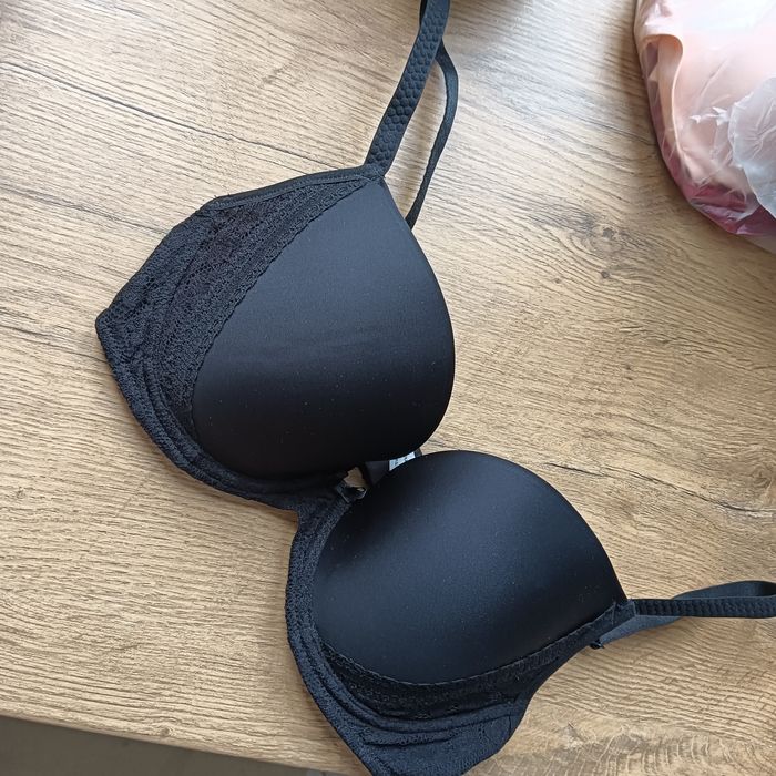 Biustonosz chantelle passionata 75c