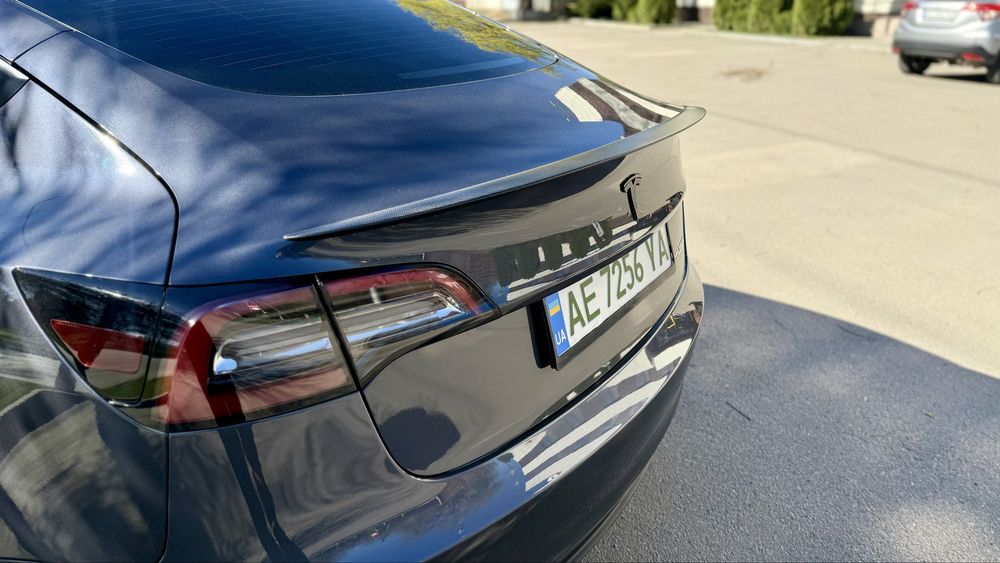 Продам Tesla Model 3