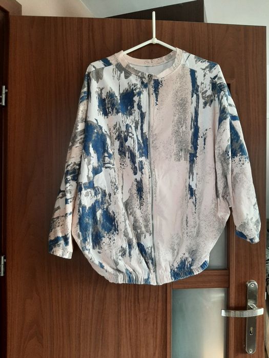 Wyprzedaż Bluza r.44/46