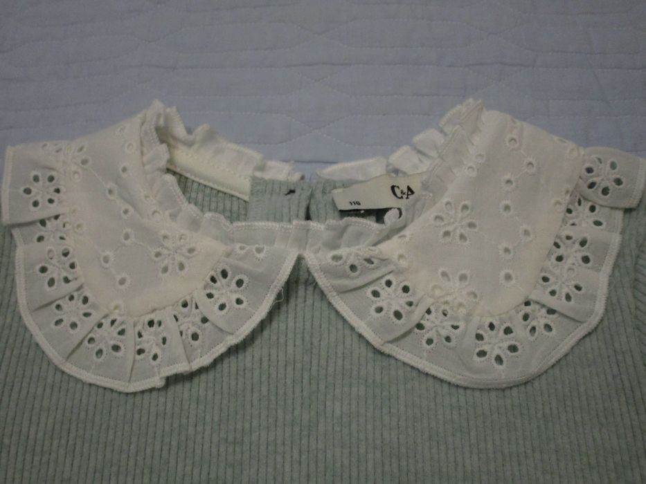 Свитерок, пуловер C&A с хлопковым кружевным воротничком. Размер 116