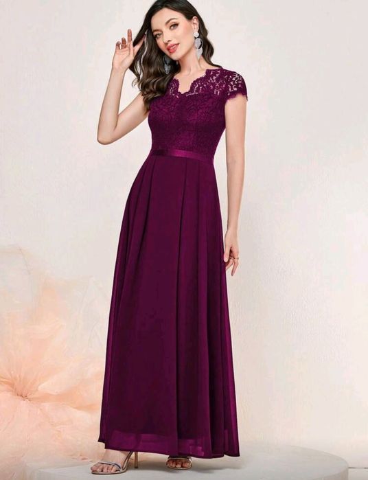 Nowa długa sukienka