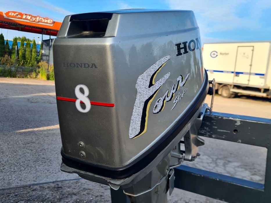 Silnik zaburtowy Honda BF8 L – 8 KM, 4-suwowy + linia paliwowa
