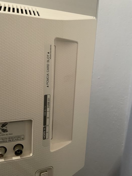 Tv Lg 55 polegadas 3D (ecrãn danificado)