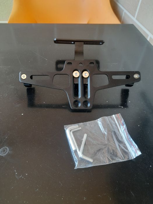 Suporte de matricula para mota