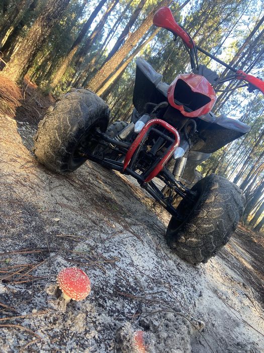 Moto 4 250cc impecavel