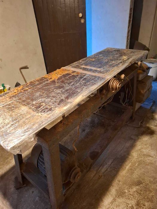 Станок стругальний комбінований з циркулярною пилаю