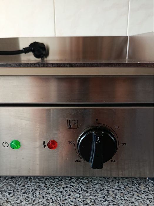 Chapa cozinha poucos meses de uso