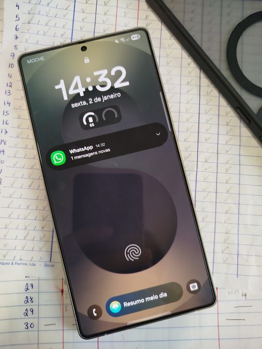 Samsung S25 Ultra ÷ Fones