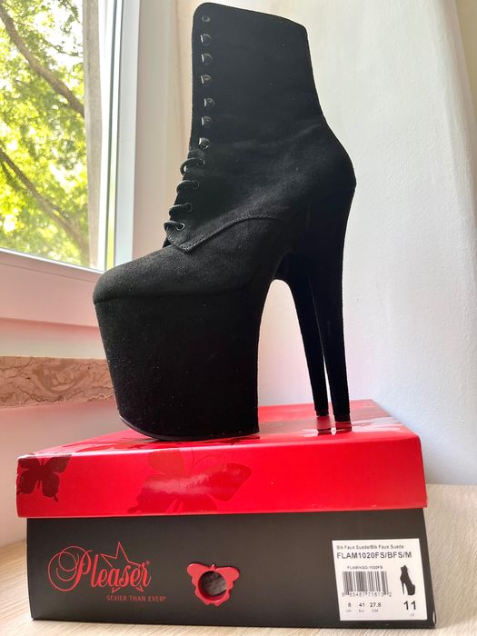 Pleaser Black Heels 8inch