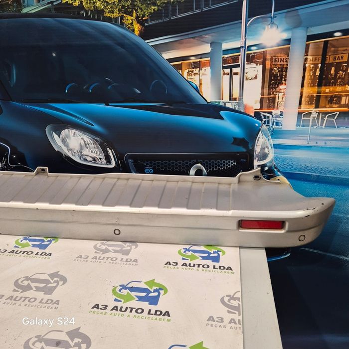 Para choque traseiro com sensores estacionamento Renault Fiat Opel