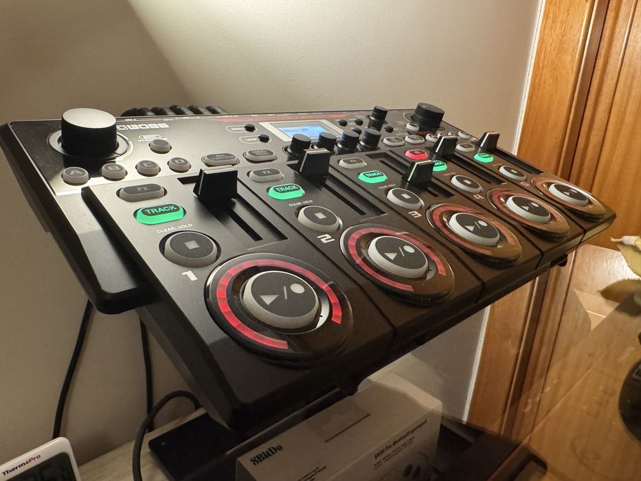 BOSS RC-505 MkII / Loop Station (Como Novo) + Garantia Thomann + Caixa