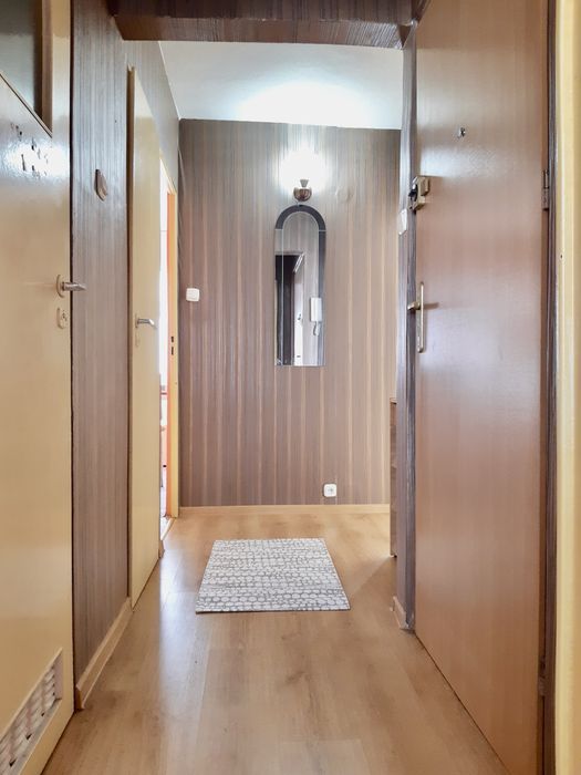 Układ niezależny, balkon, piwnica, do odnowienia