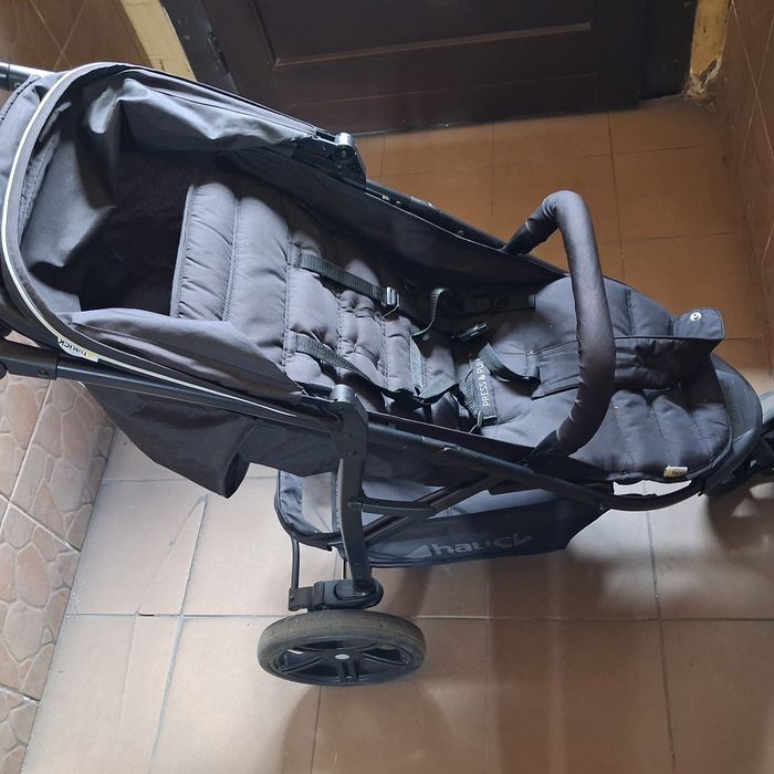 Sprzedam wózek na 3 kołach