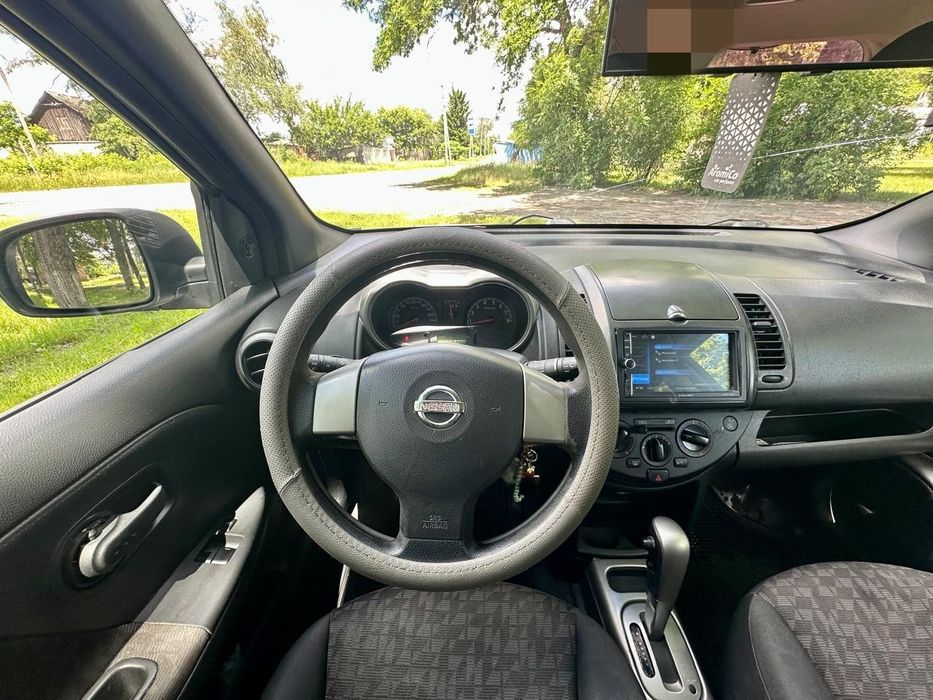 Nissan Note 1.6/автомат