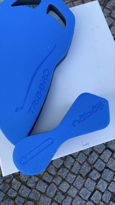 Prancha e pull buoy de natação