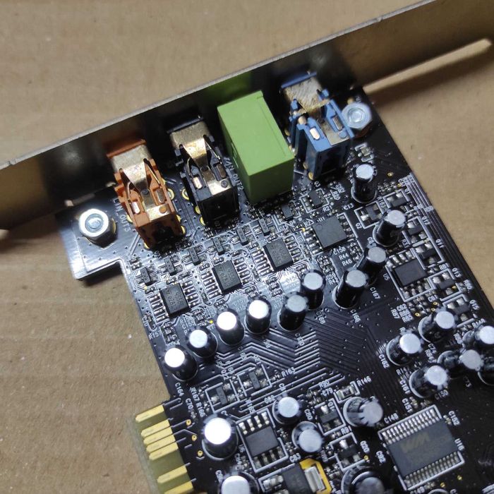 Звуковая карта PCI Creative Sound Blaster Audigy SE SB0570 7.1