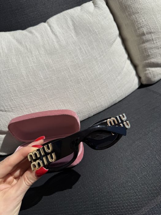 Жіночі окуляри Miu Miu