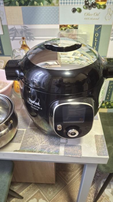 Мультиварка Tefal.Ще на гарантии.