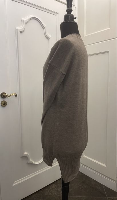 MAX MARA piękny sweter z dłuższym tyłem, 100% wełna