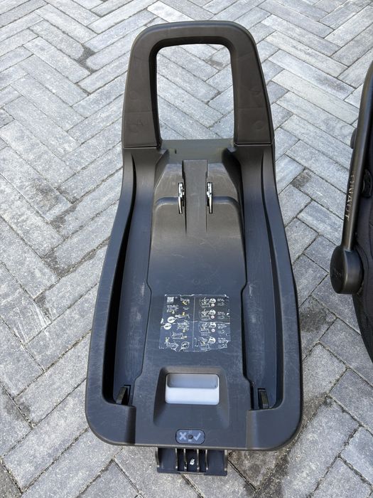 Fotelik Avionaut Pixel 2.0 z bazą