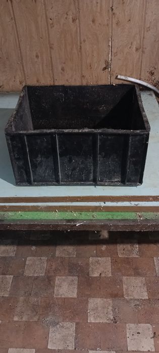 Продам ящик б.у.