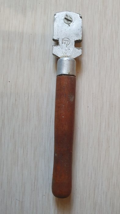 Продам стеклорез времен СССР из твердосплава