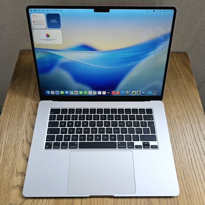 Apple MacBook Air M3, 15,3", 8/256GB, Retina, bateria 98%, tylko Warszawa