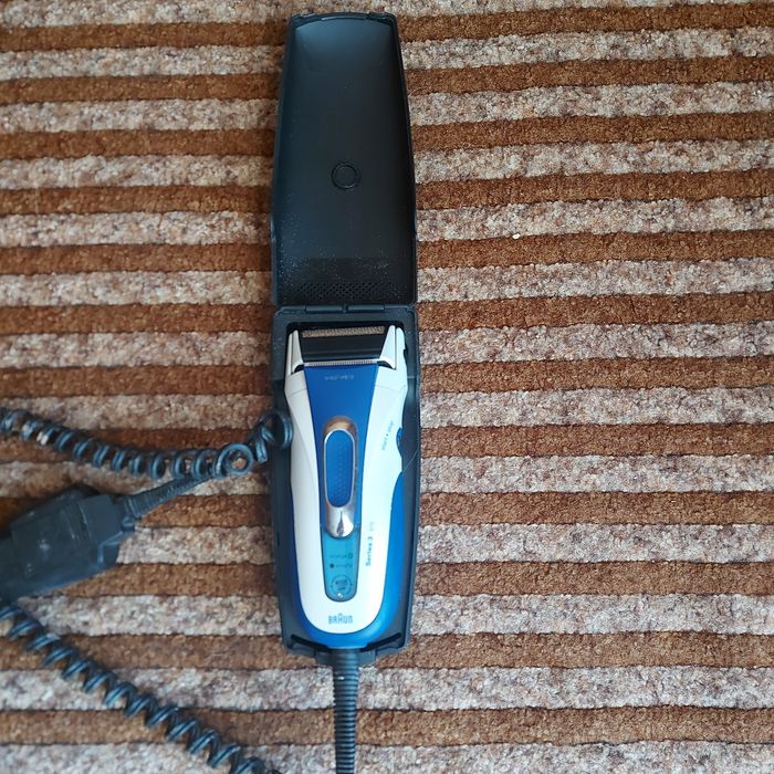 Продам бритву Braun3 370